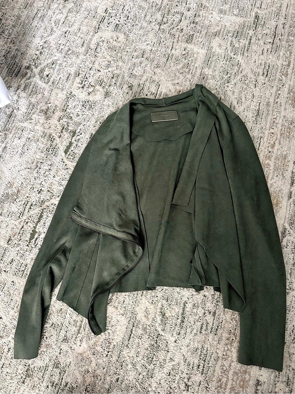Blanknyc Draped suede Jacket Like New size
Xs